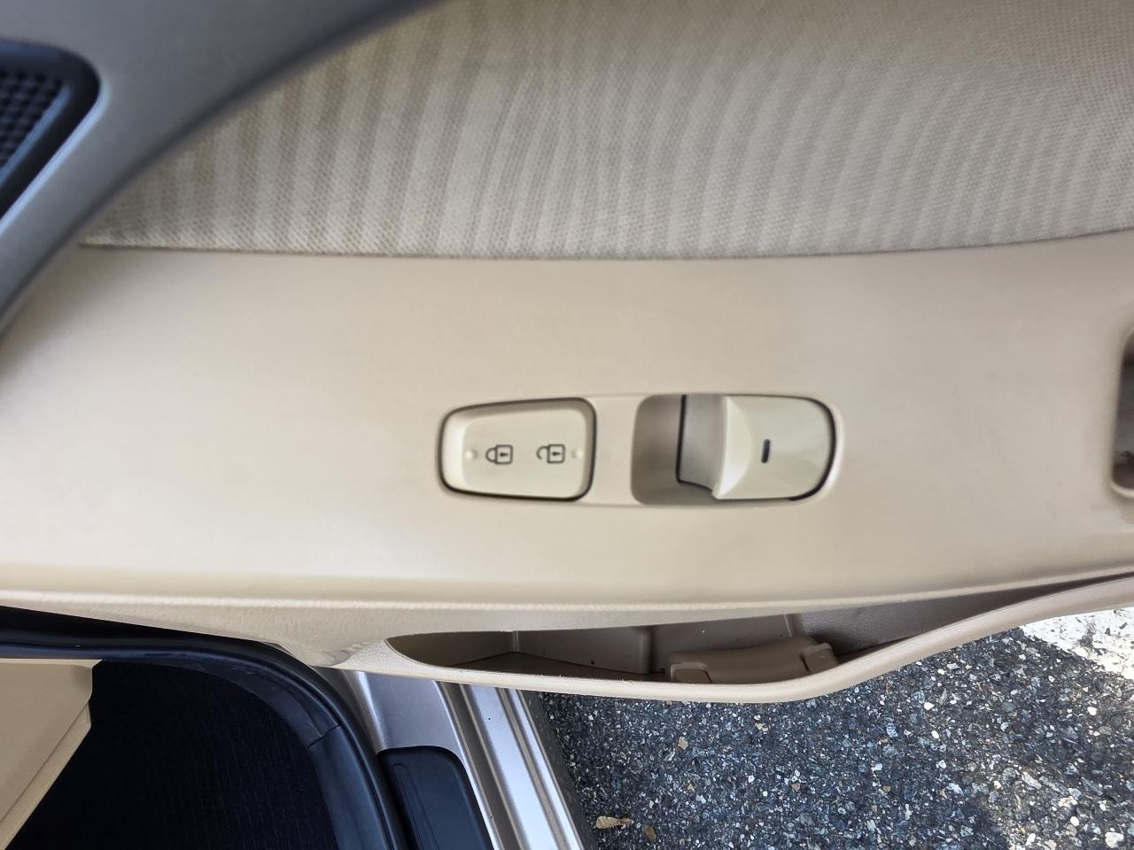 Hyundai Elantra GLS A/T 2013