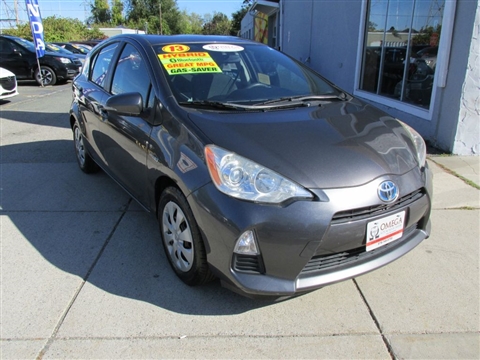 2013 Toyota Prius c 