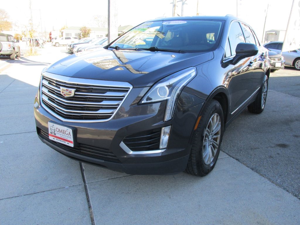 2017 Cadillac XT5 Luxury photo 3