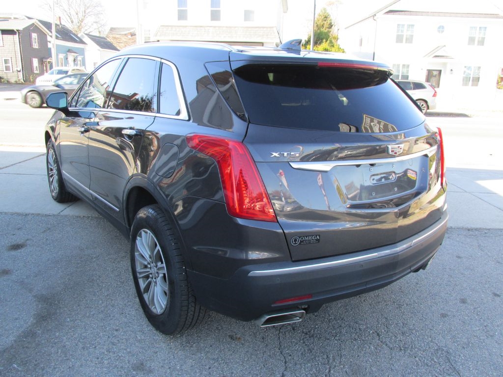 2017 Cadillac XT5 Luxury photo 4