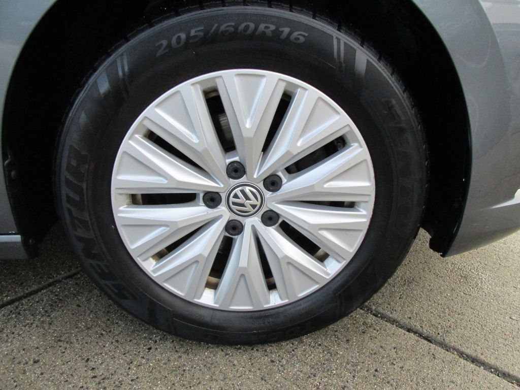 Volkswagen Jetta  2019