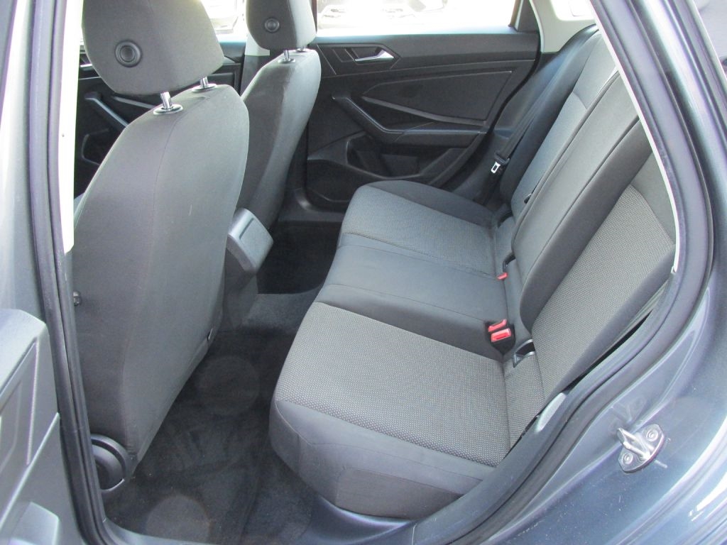 Volkswagen Jetta  2019