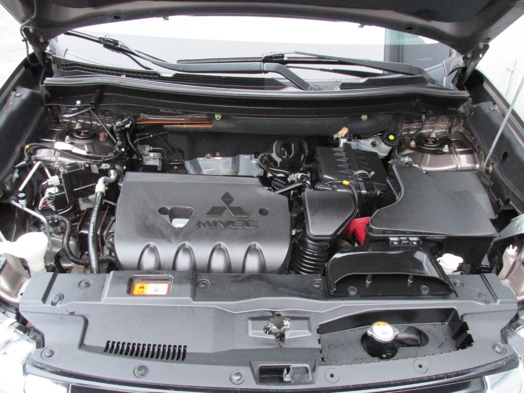 Mitsubishi Outlander  2018