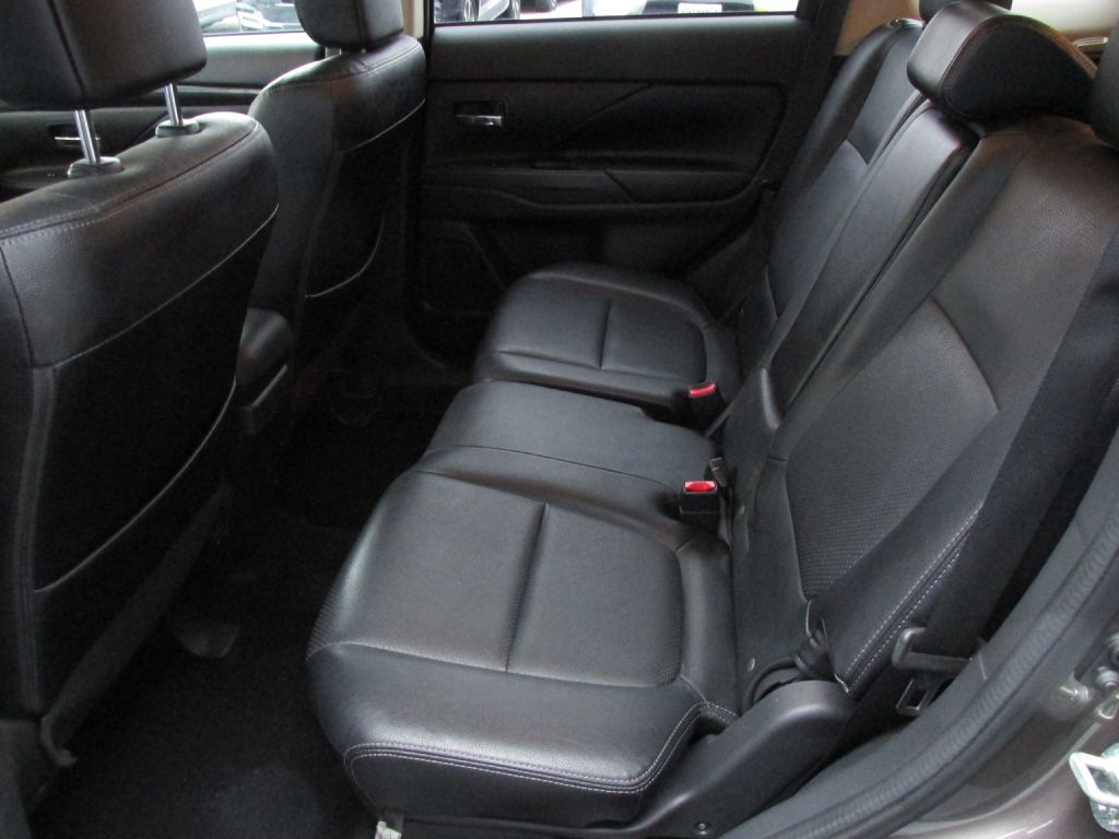 Mitsubishi Outlander  2018