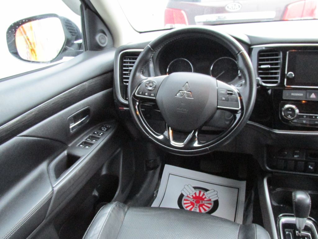 Mitsubishi Outlander  2018