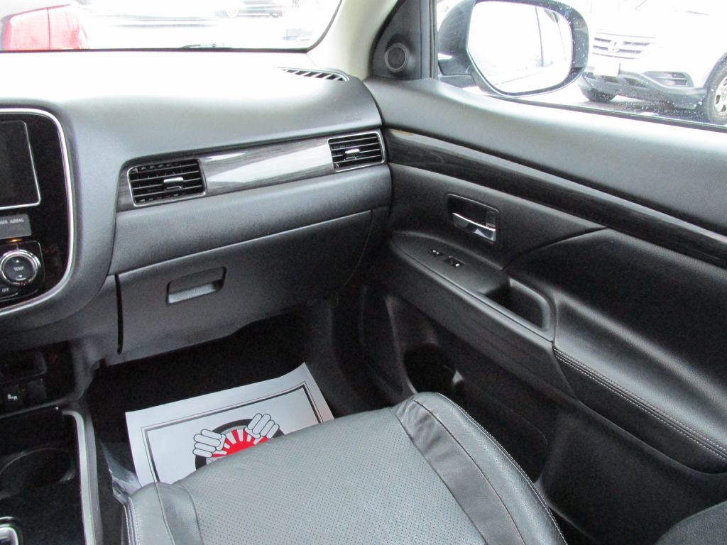 Mitsubishi Outlander  2018