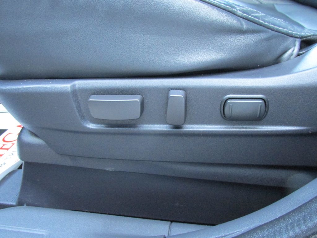 Mitsubishi Outlander  2020