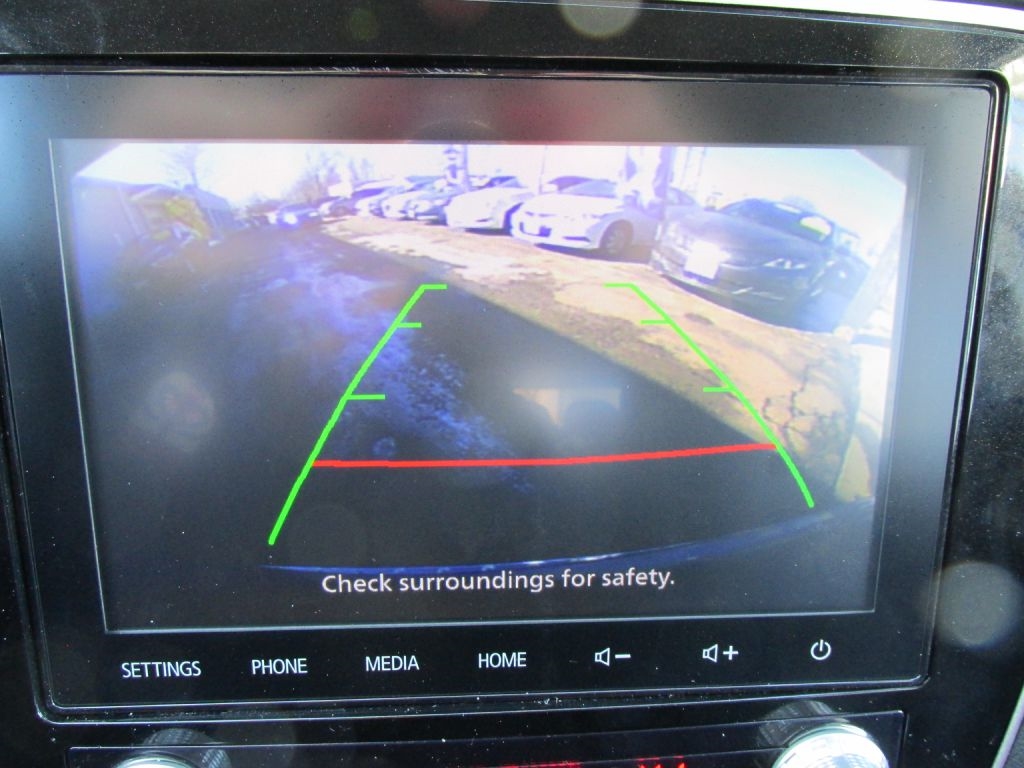 Mitsubishi Outlander  2020