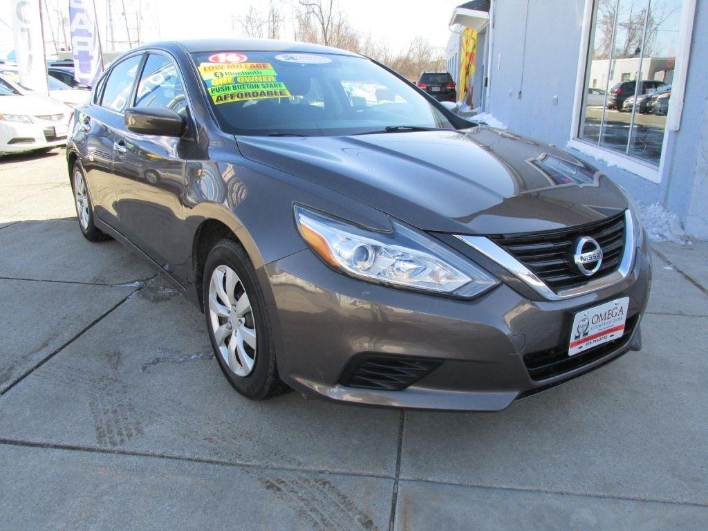 Nissan Altima  2016