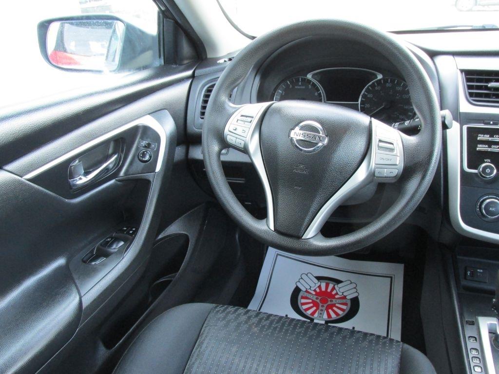 Nissan Altima  2016