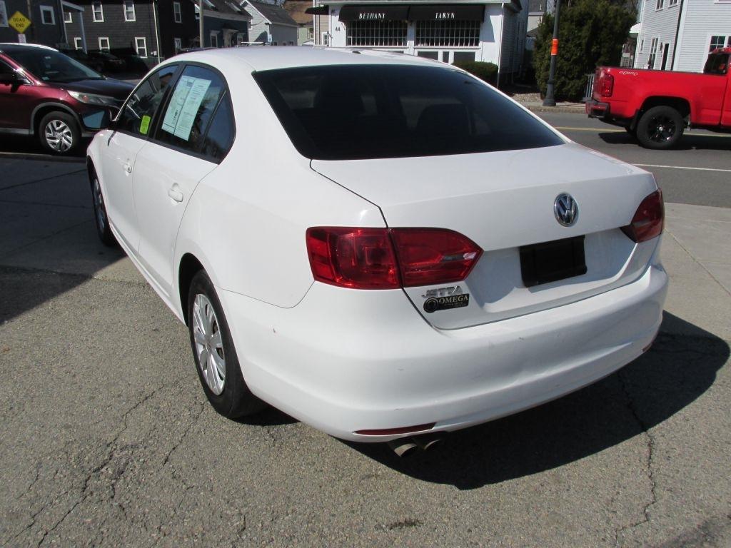 Volkswagen Jetta  2013