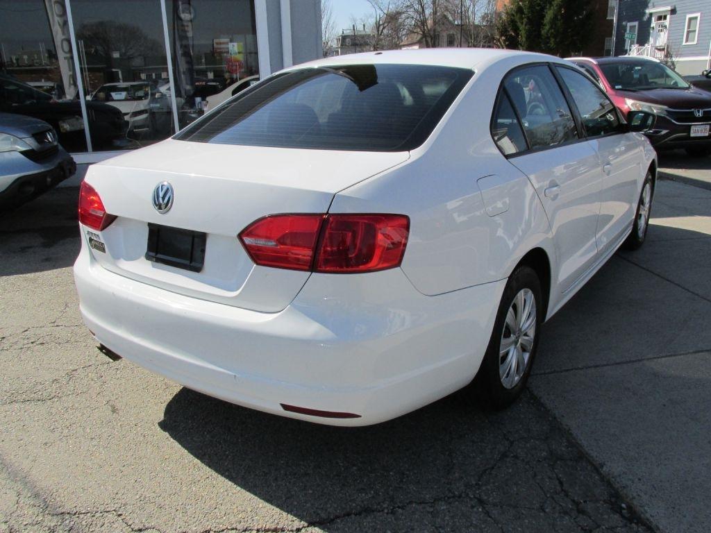 Volkswagen Jetta  2013