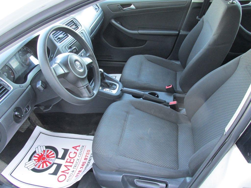 Volkswagen Jetta  2013