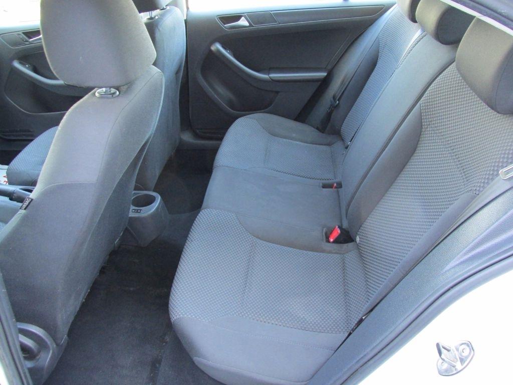 Volkswagen Jetta  2013