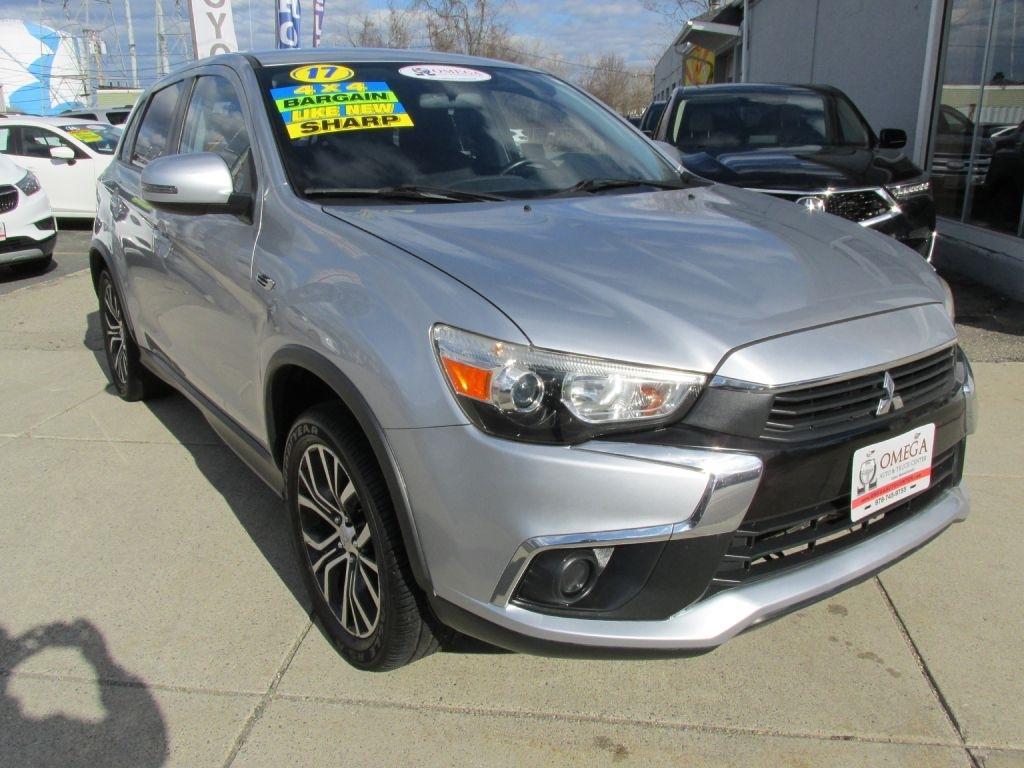 Mitsubishi Outlander Sport  2017