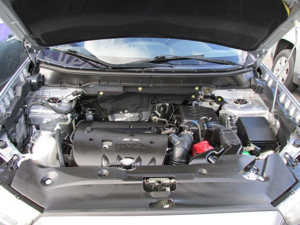 Mitsubishi Outlander Sport  2017