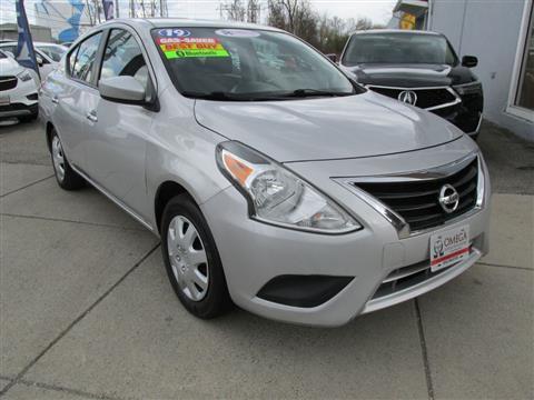 2019 Nissan Versa SV