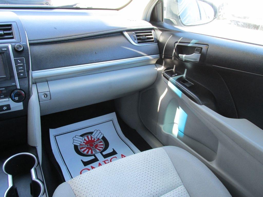 Toyota Camry  2014