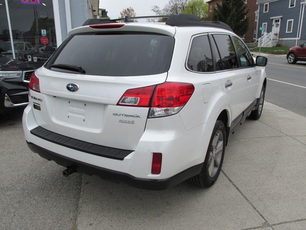 Subaru Outback  2013