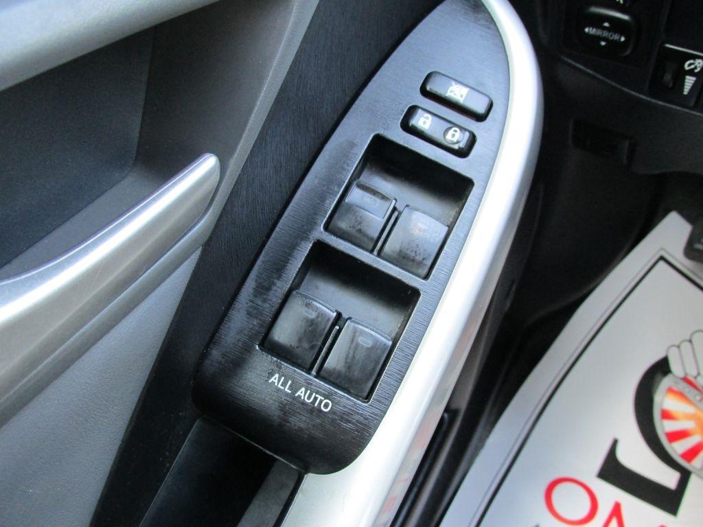 Toyota Prius  2014
