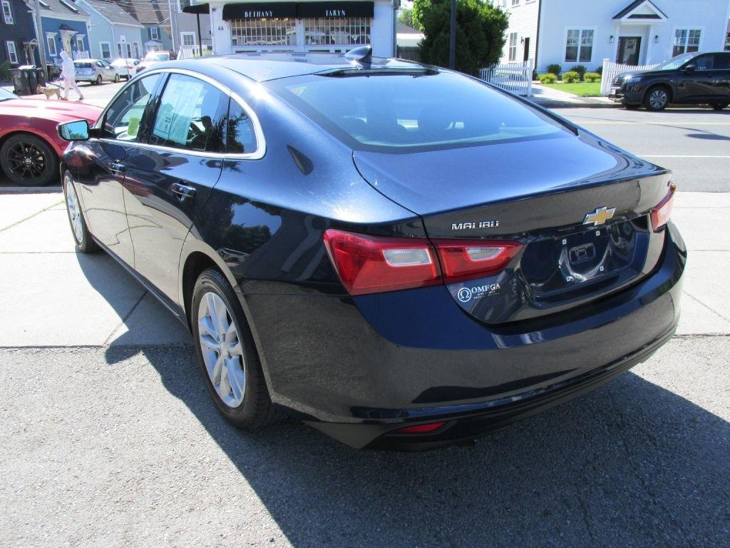 Chevrolet Malibu  2016