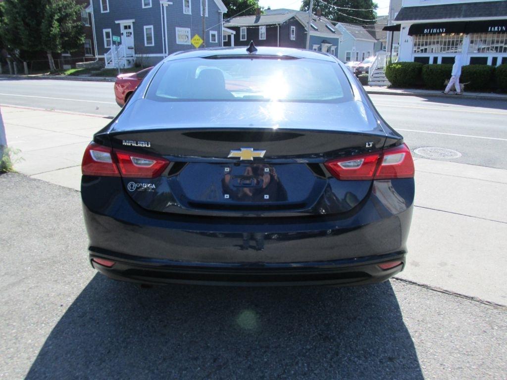 Chevrolet Malibu  2016