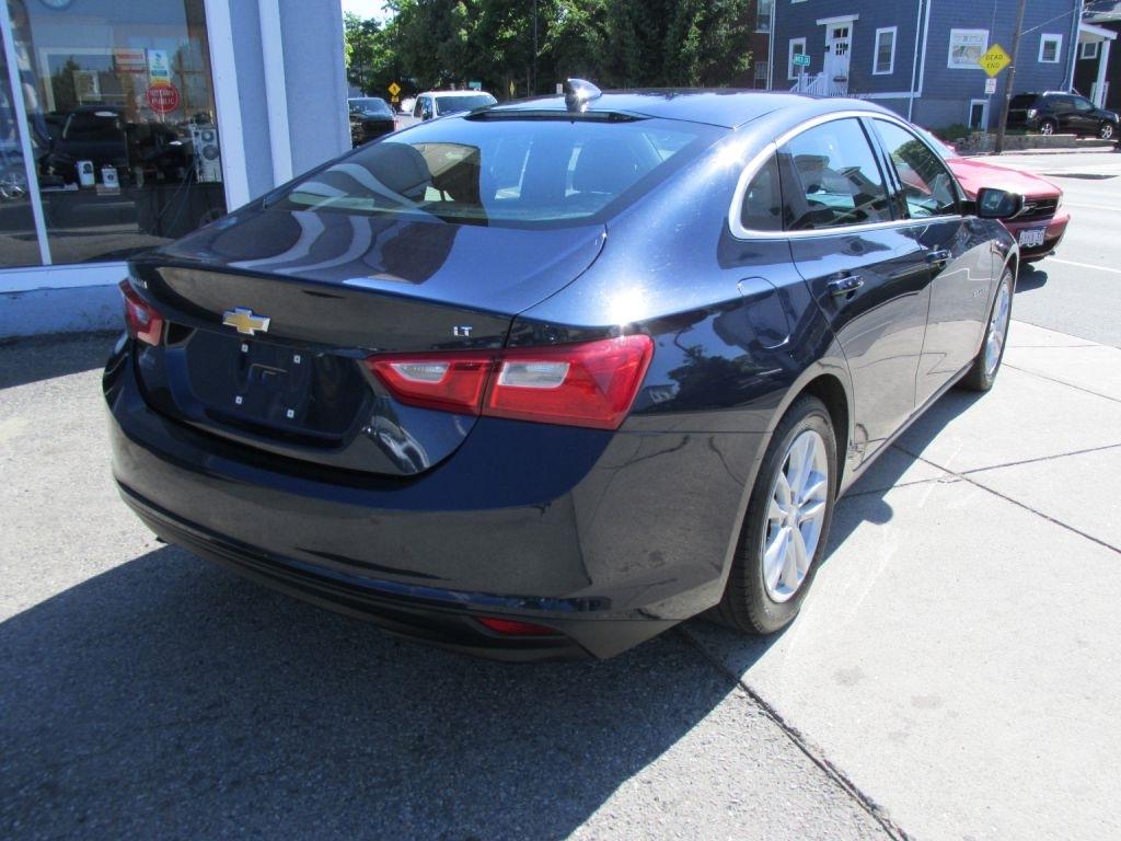 Chevrolet Malibu  2016