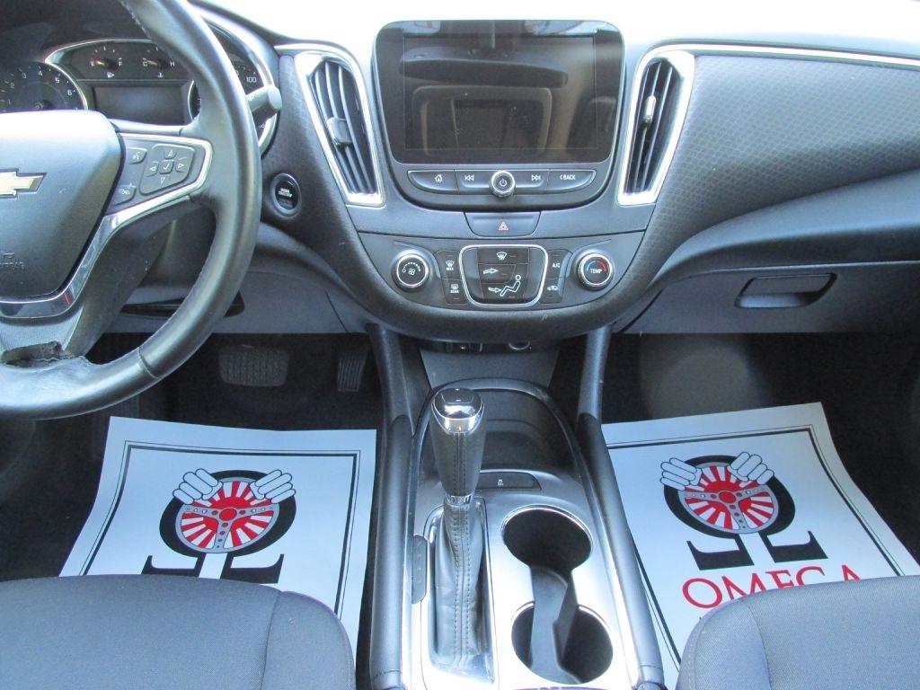 Chevrolet Malibu  2016