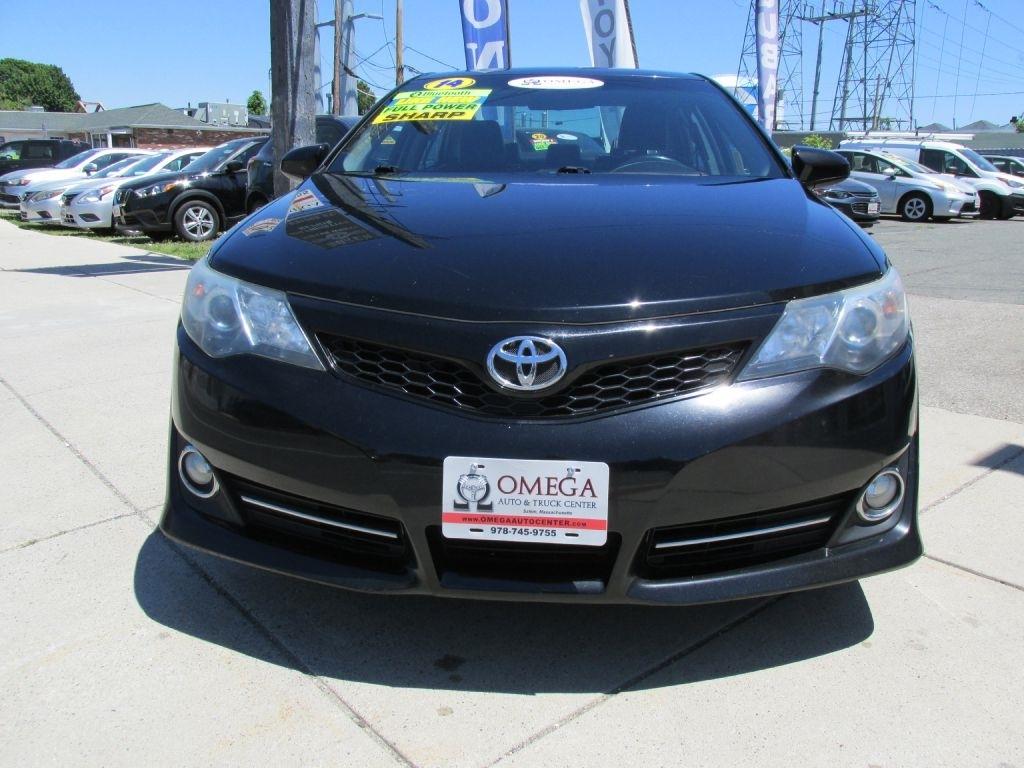 Toyota Camry  2014