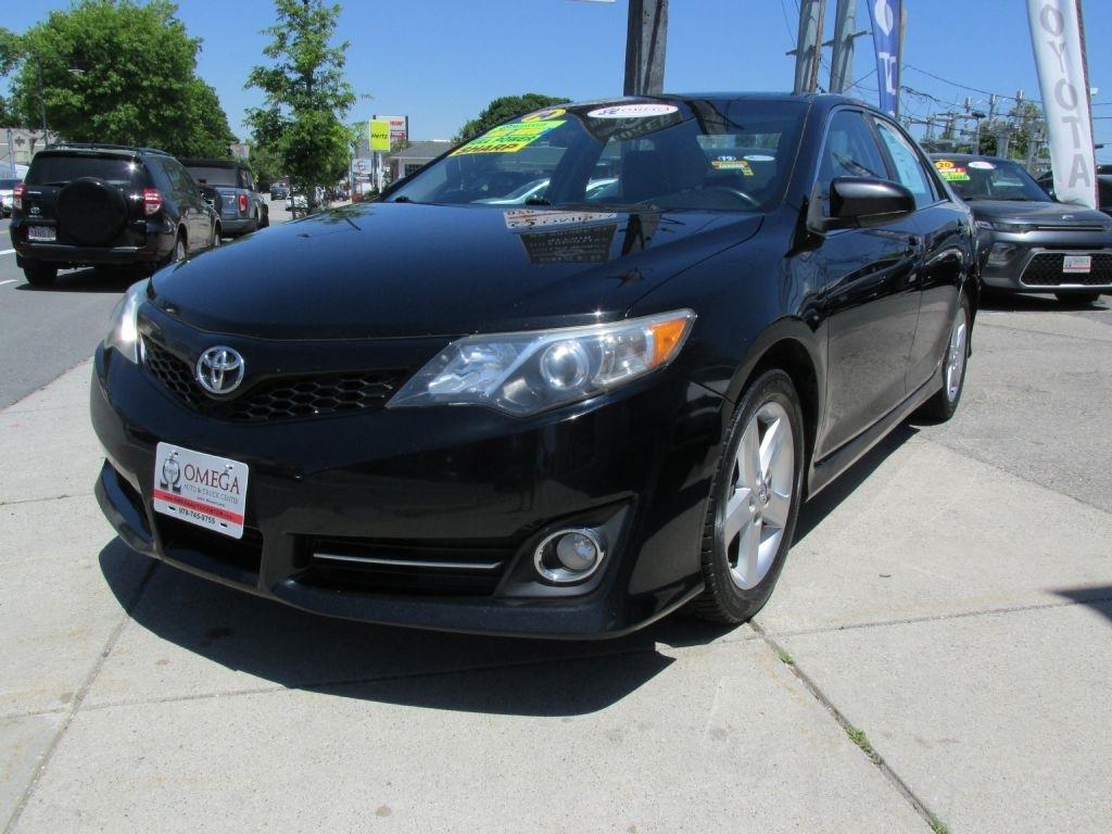 Toyota Camry  2014