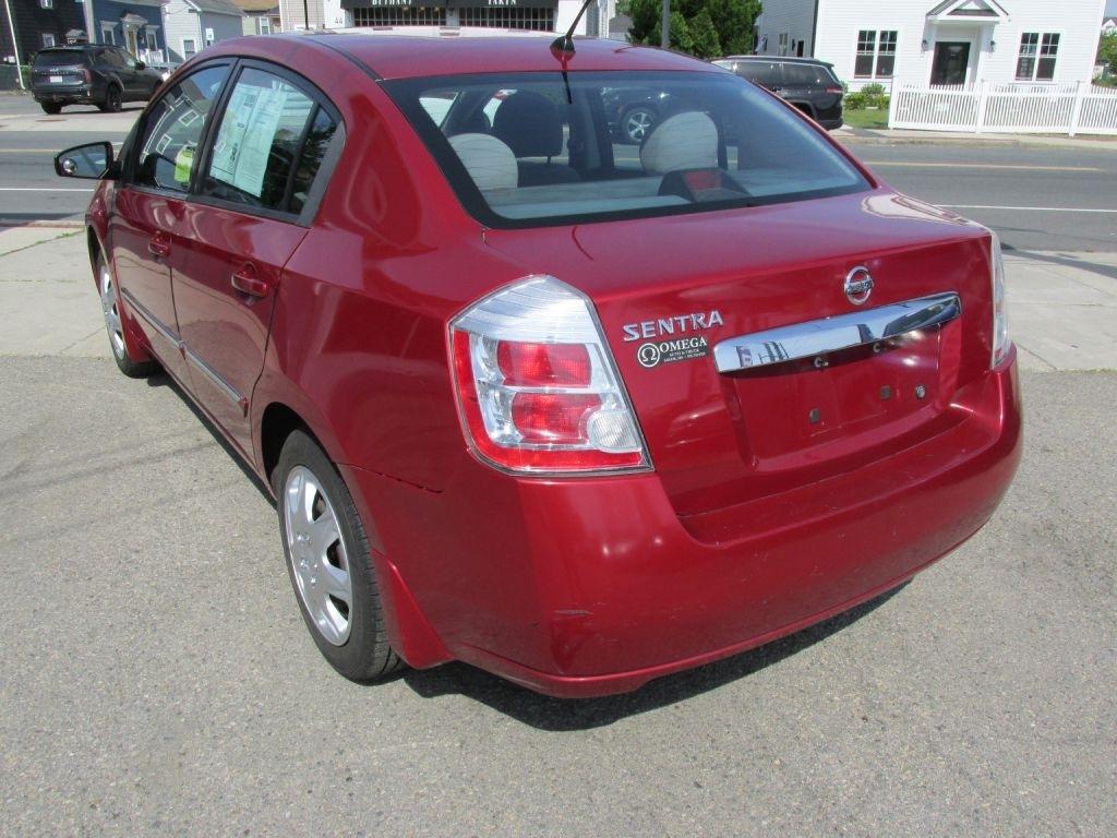 Nissan Sentra  2010