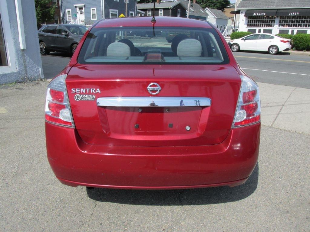 Nissan Sentra  2010