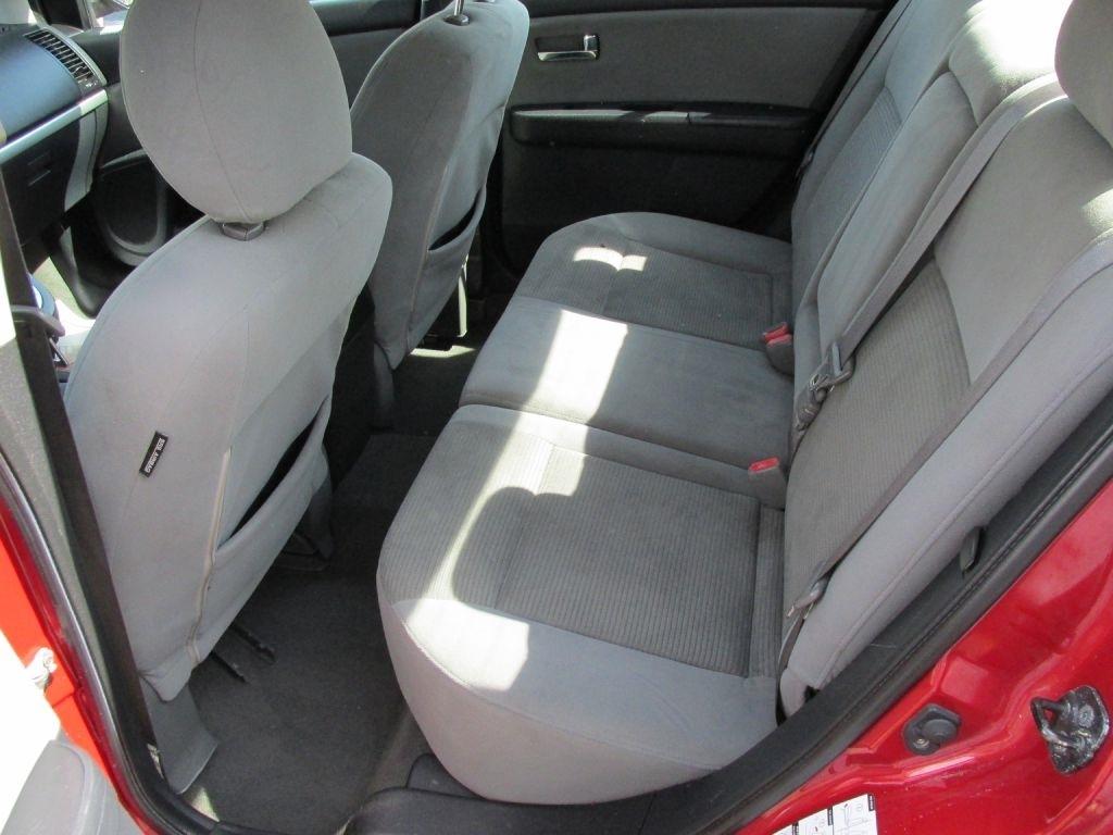 Nissan Sentra  2010
