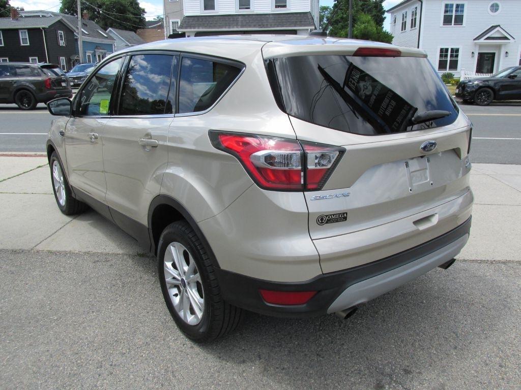 Ford Escape  2017