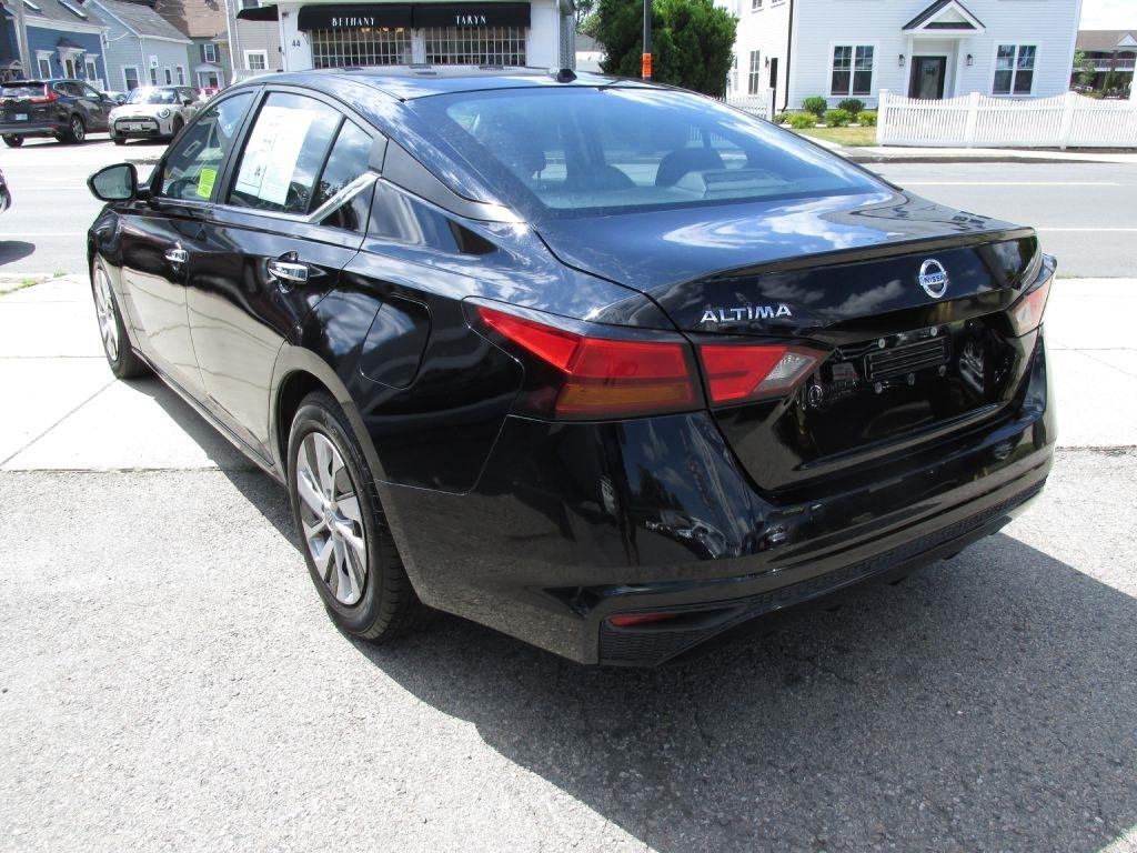 Nissan Altima  2019