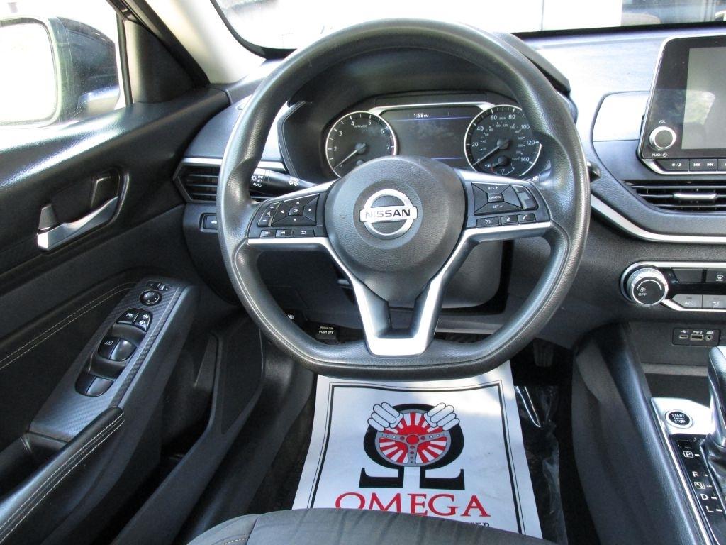 Nissan Altima  2019