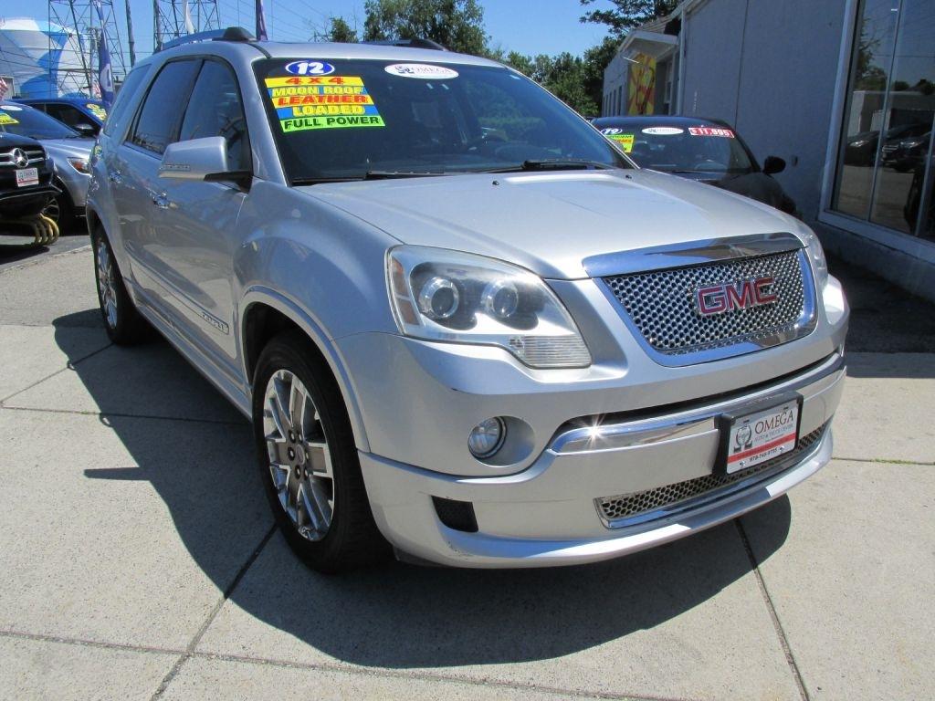 GMC Acadia  2012