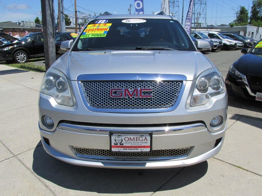 GMC Acadia  2012