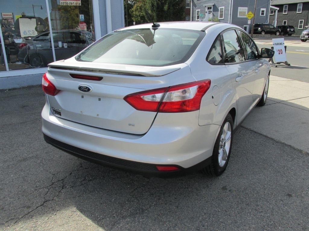 Ford Focus  2012