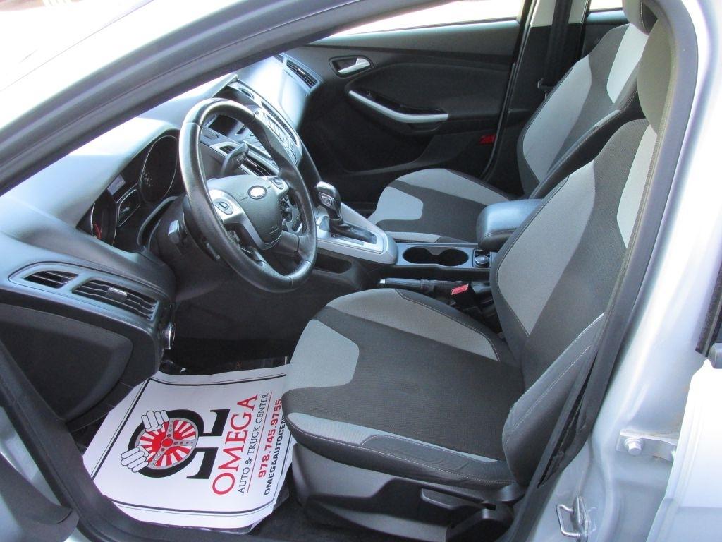 Ford Focus  2012