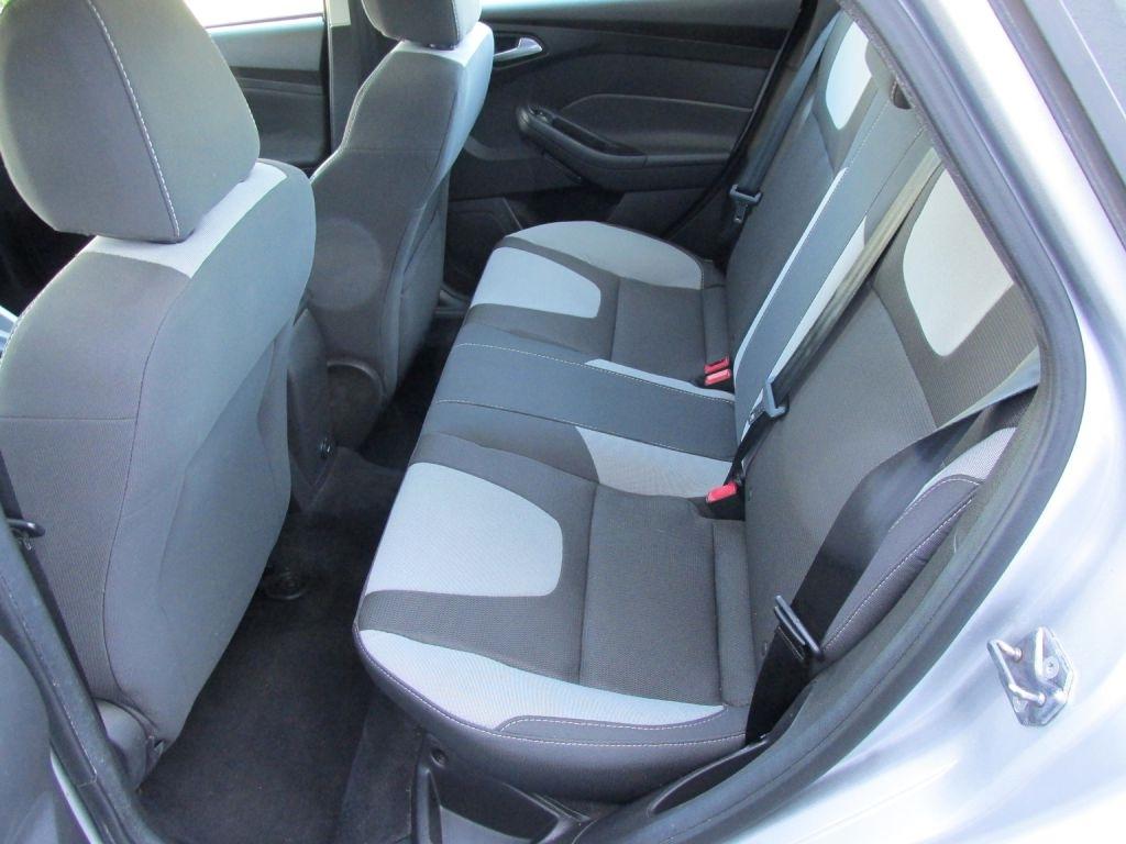 Ford Focus  2012
