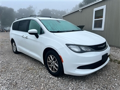 2021 Chrysler Voyager 