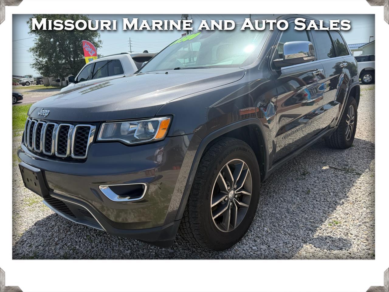 Gray 2017 Jeep Grand Cherokee SUV / Crossover 4X2 Automatic