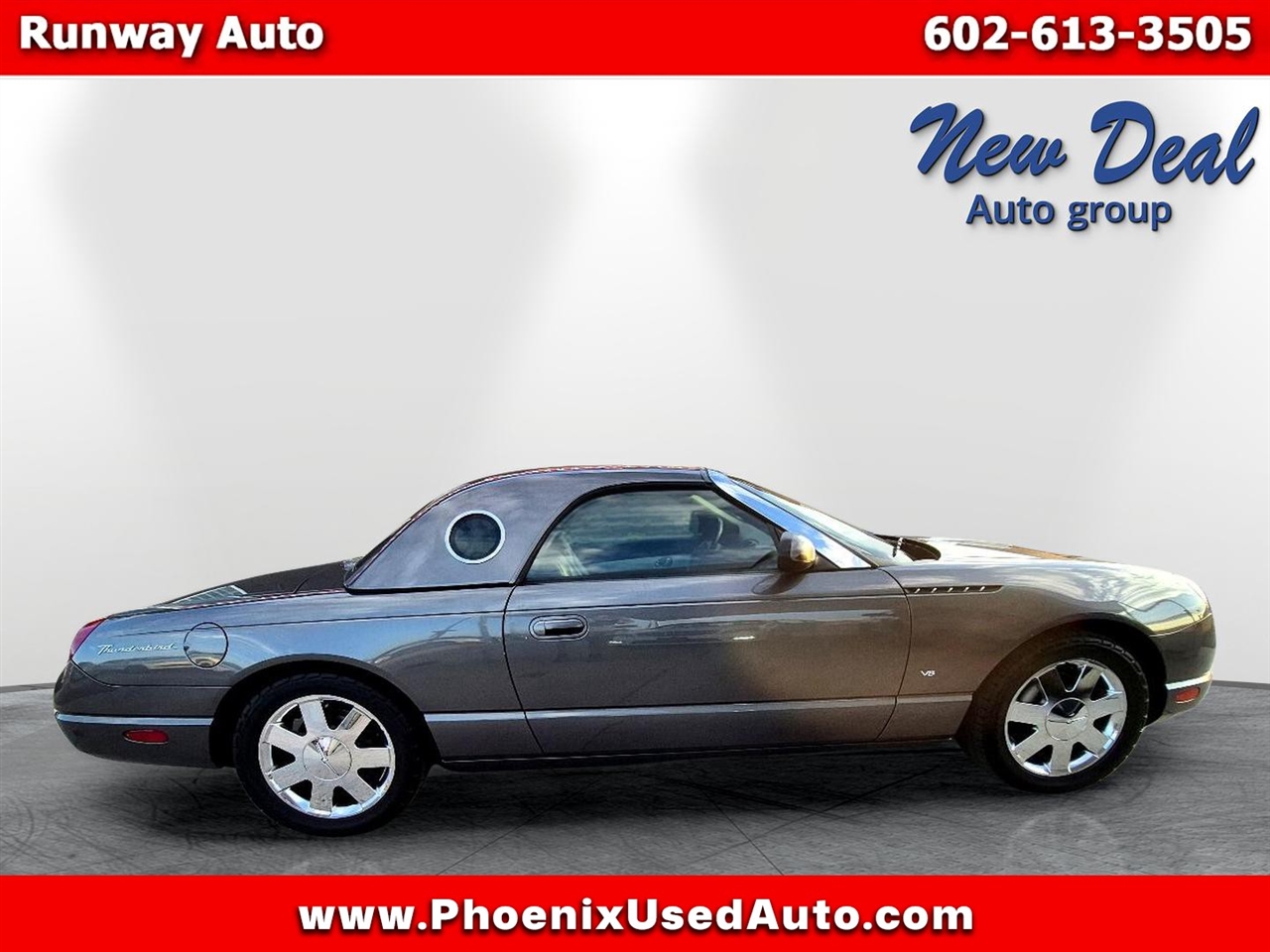 2003 Ford Thunderbird Deluxe photo 2