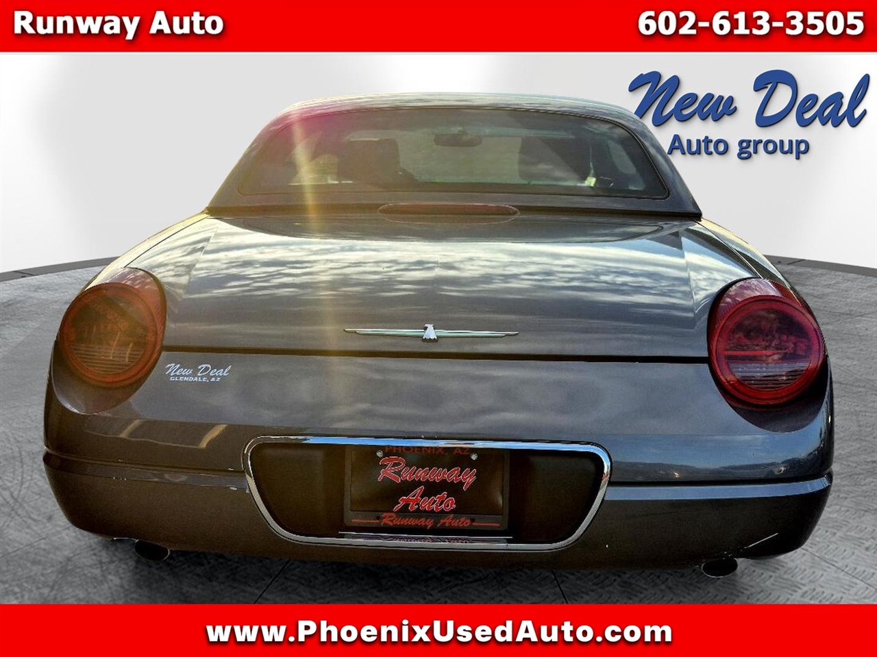 2003 Ford Thunderbird Deluxe photo 4