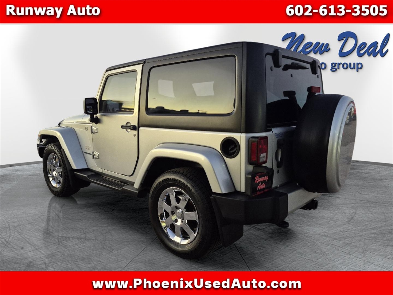 2011 Jeep Wrangler Sahara photo 4