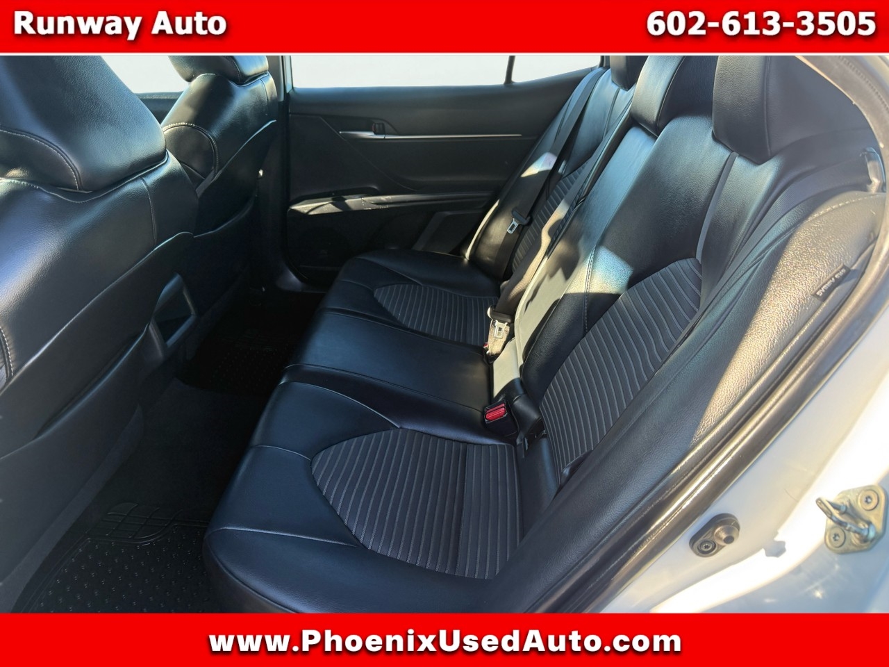 Toyota Camry SE 2020