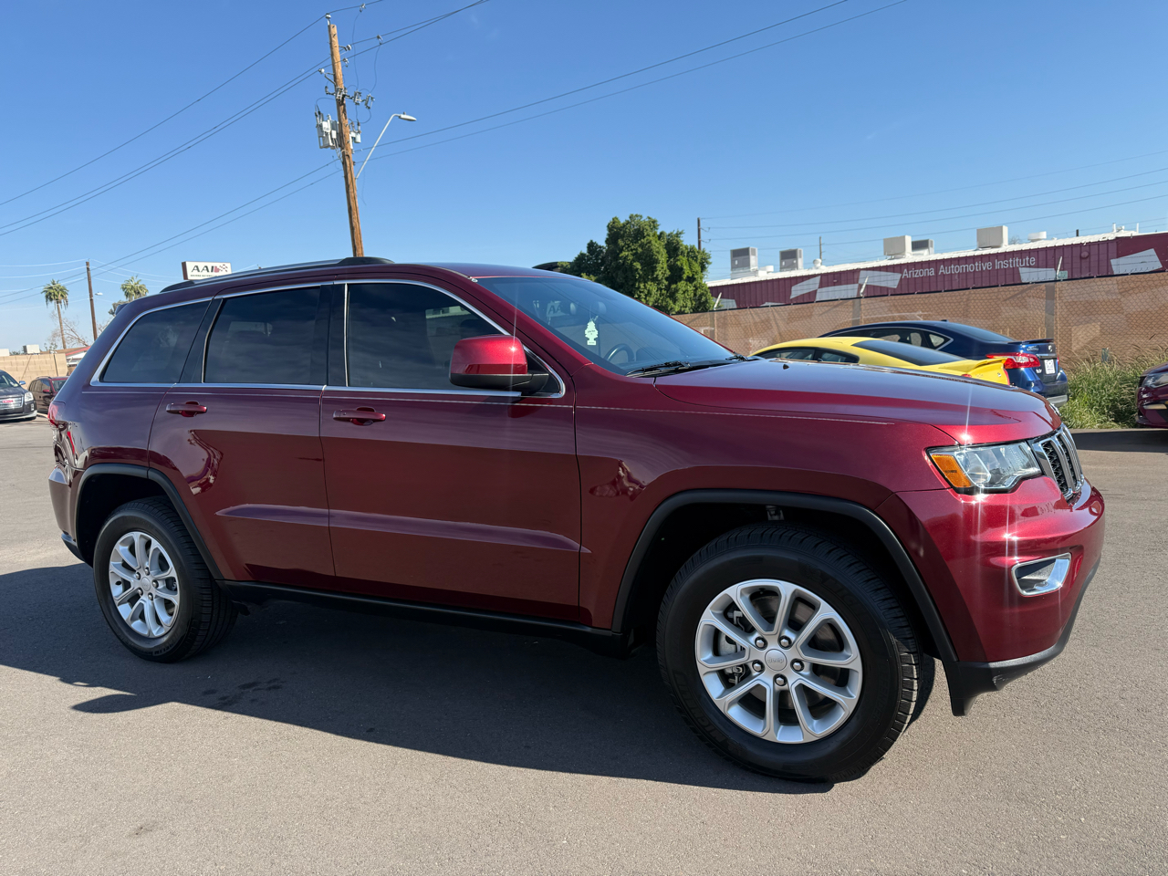 2021 Jeep Grand Cherokee Laredo E's photo