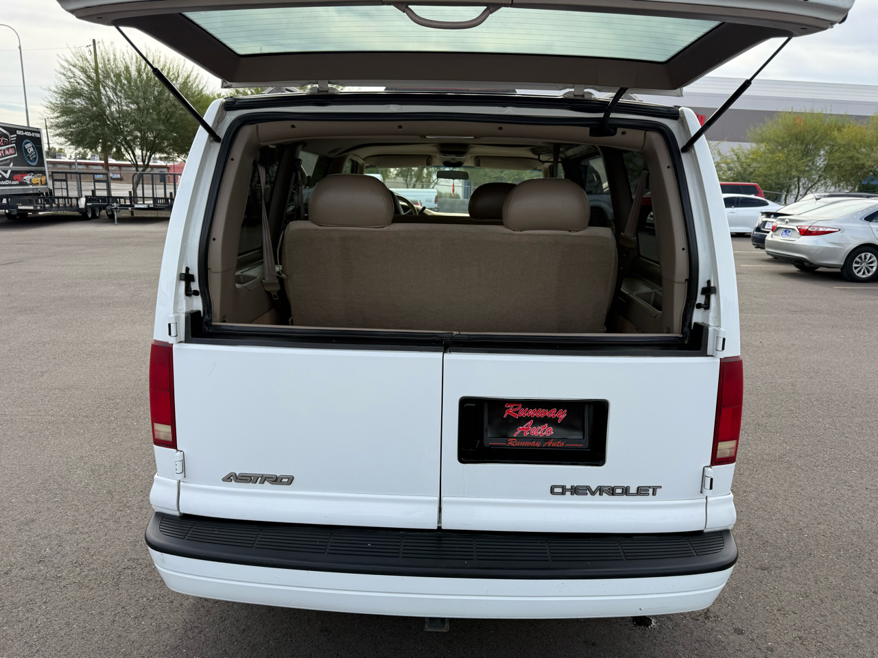 Chevrolet Astro Passenger 111" WB RWD 2002