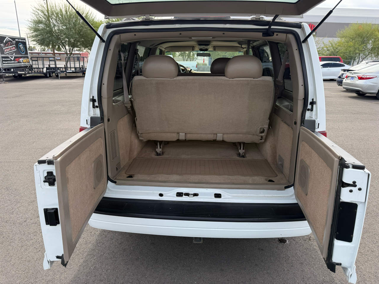 Chevrolet Astro Passenger 111" WB RWD 2002